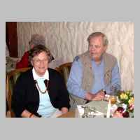 59-05-1140 7. Schirrauer Kirchspieltreffen 2004 - Magdalena Doerfling und Hans Schlender.JPG